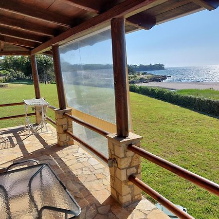 Armiriki Apartments Korakokhórion Екстериор снимка